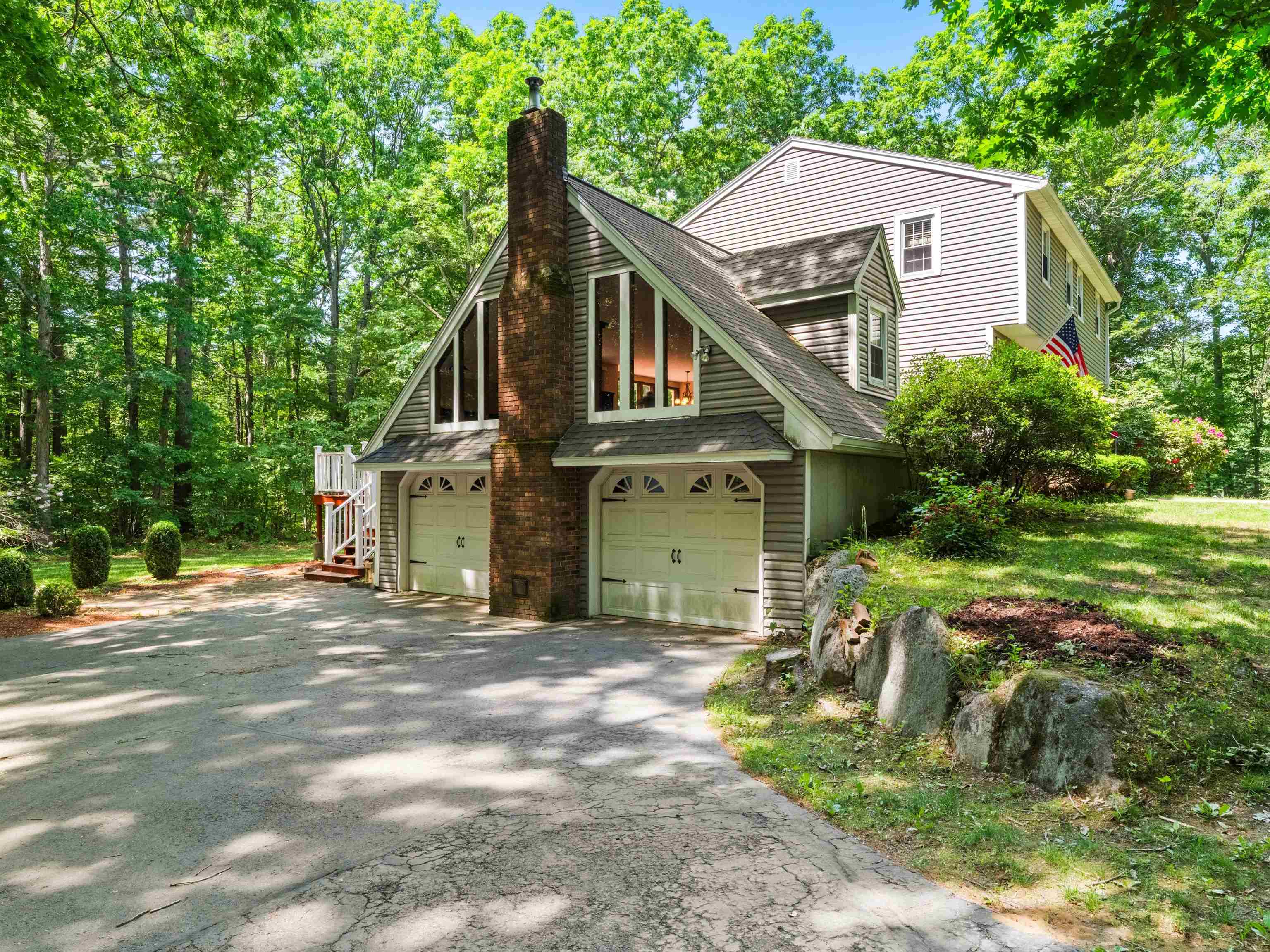 35 Sawyer Road Hampstead, NH 03841 - Photo 2 of 58