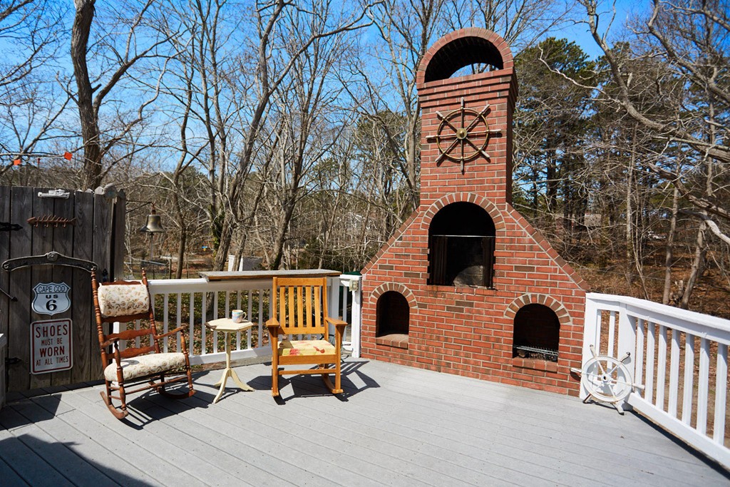 90 Pilgrim Spring Road Wellfleet, MA 02667 - Photo 2 of 25