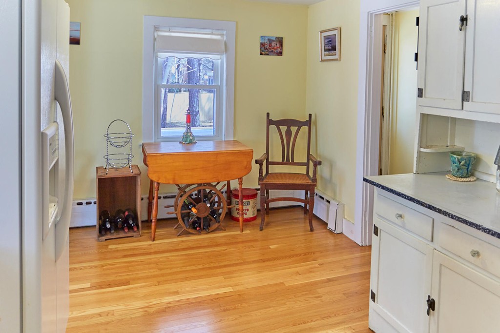 90 Pilgrim Spring Road Wellfleet, MA 02667 - Photo 7 of 25