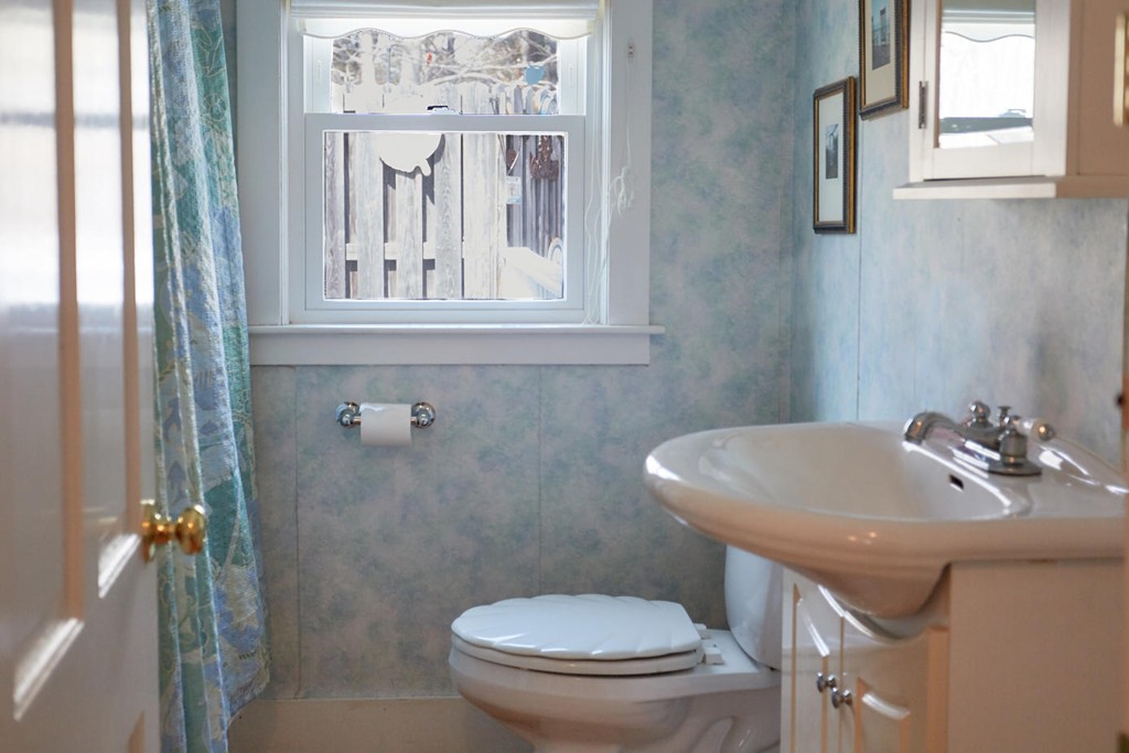 90 Pilgrim Spring Road Wellfleet, MA 02667 - Photo 9 of 25