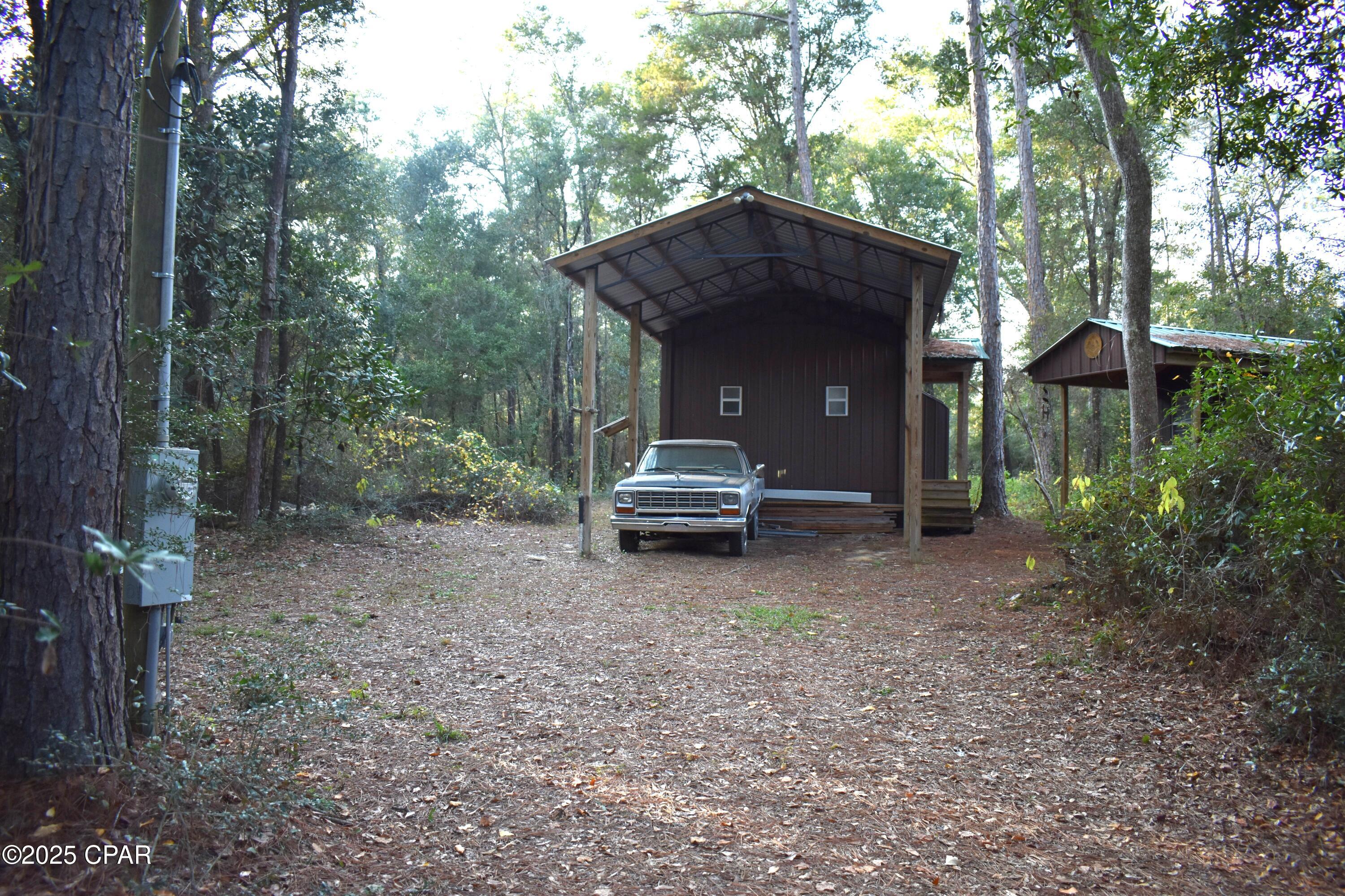1808 Lakeview Road Caryville, FL 32427 - Photo 3 of 28 Gallery Image 3