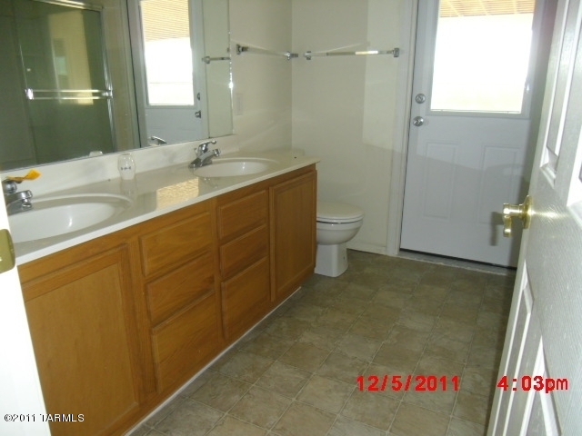 3430 South Desert Echo Road Tucson, AZ 85735 - Photo 10 of 18
