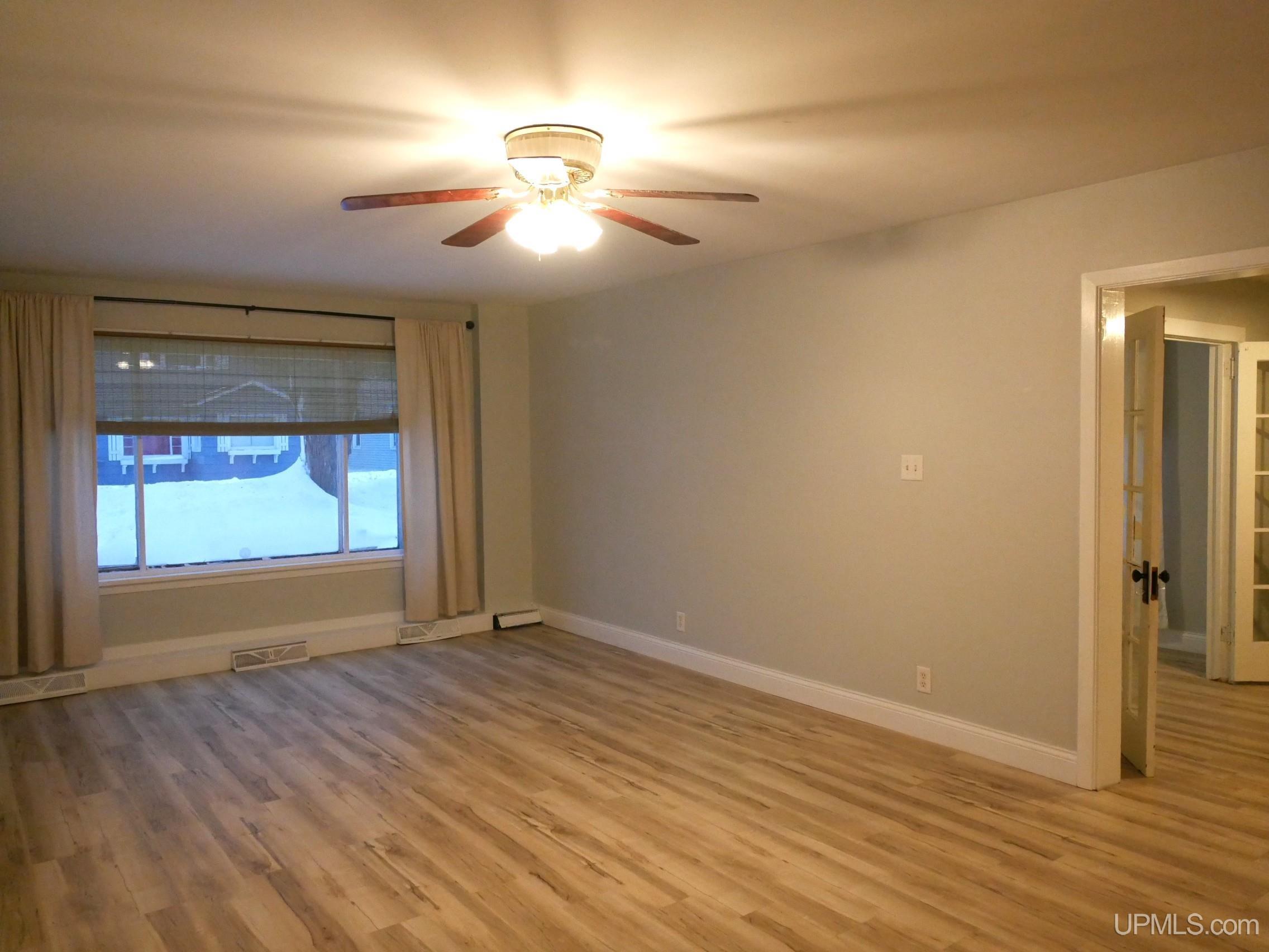 237 Kearsarge Street Calumet, MI 49913 - Photo 15 of 79