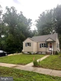 $315,000 | 164 Silver Lake Drive, Clementon, NJ 08021