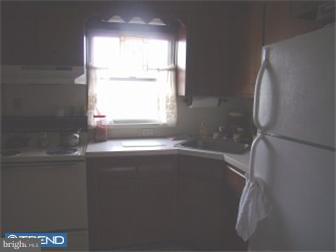 1208 Meadow Road Woodlyn, PA 19094 - Photo 9 of 12 Kitchen
