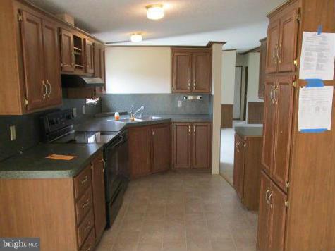 13913 Blairs Valley Road Clear Spring, MD 21722 - Photo 14 of 28 Kitchen