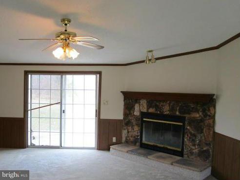 13913 Blairs Valley Road Clear Spring, MD 21722 - Photo 7 of 28 Living Room