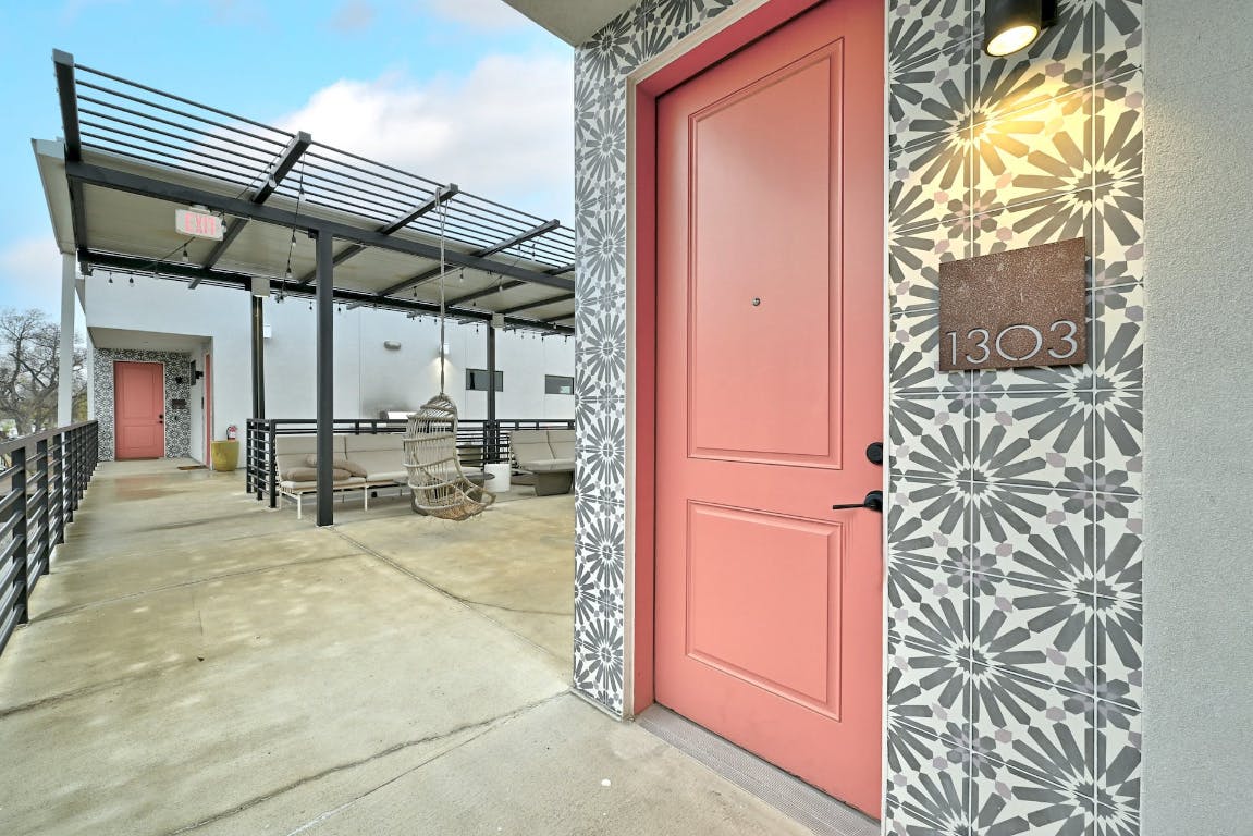 2709 East 5th Street, Unit 1303 Austin, TX 78702 - Photo 3 of 18 a view of a indoor garage
