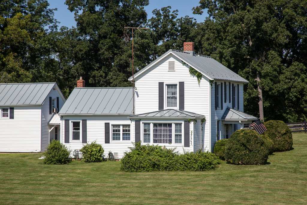 1800 Duke Road Waynesboro, VA 22980 - Photo 3 of 41 a front view of a house with a yard