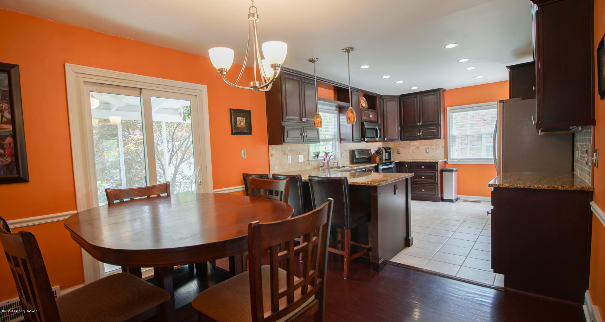 11_kitchen_dining