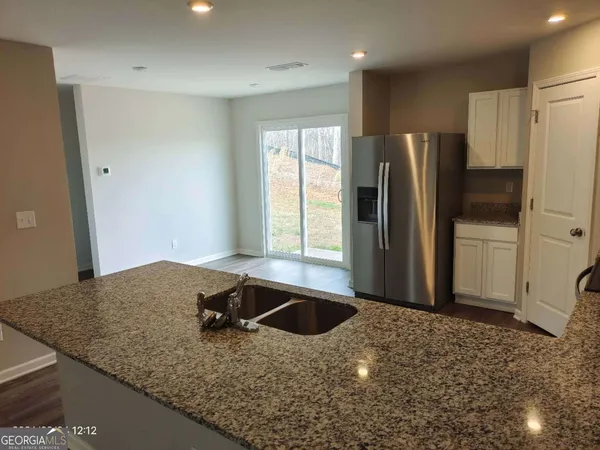 $2,200 | 522 Pemberton Street, Euharlee, GA 30145