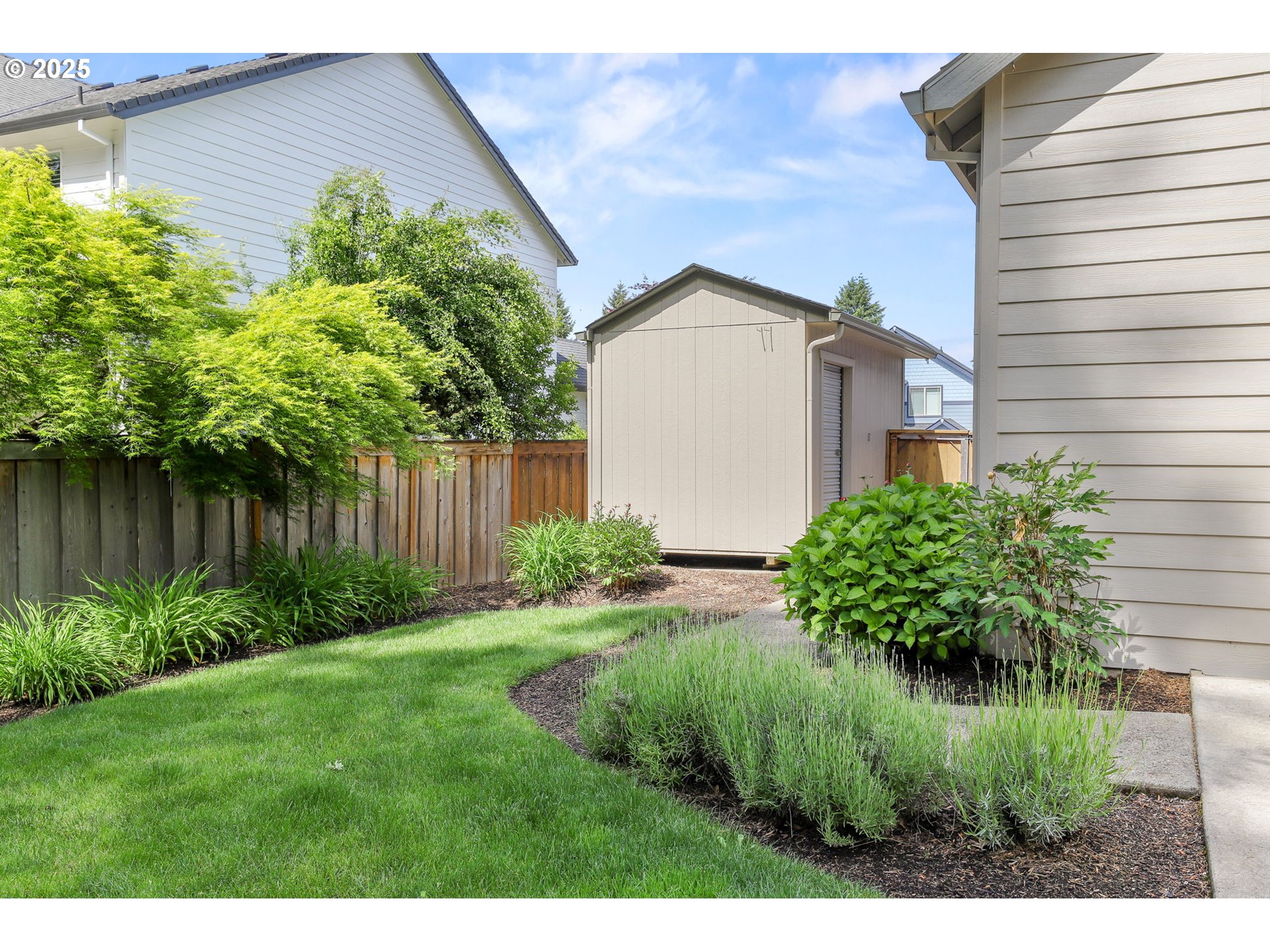 19517 Hummingbird Loop Oregon City, OR 97045 - Photo 41 of 45 a view of a back yard