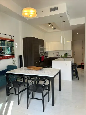 $4,800 | 301 Altara Avenue, Unit 207, Coral Gables, FL 33146