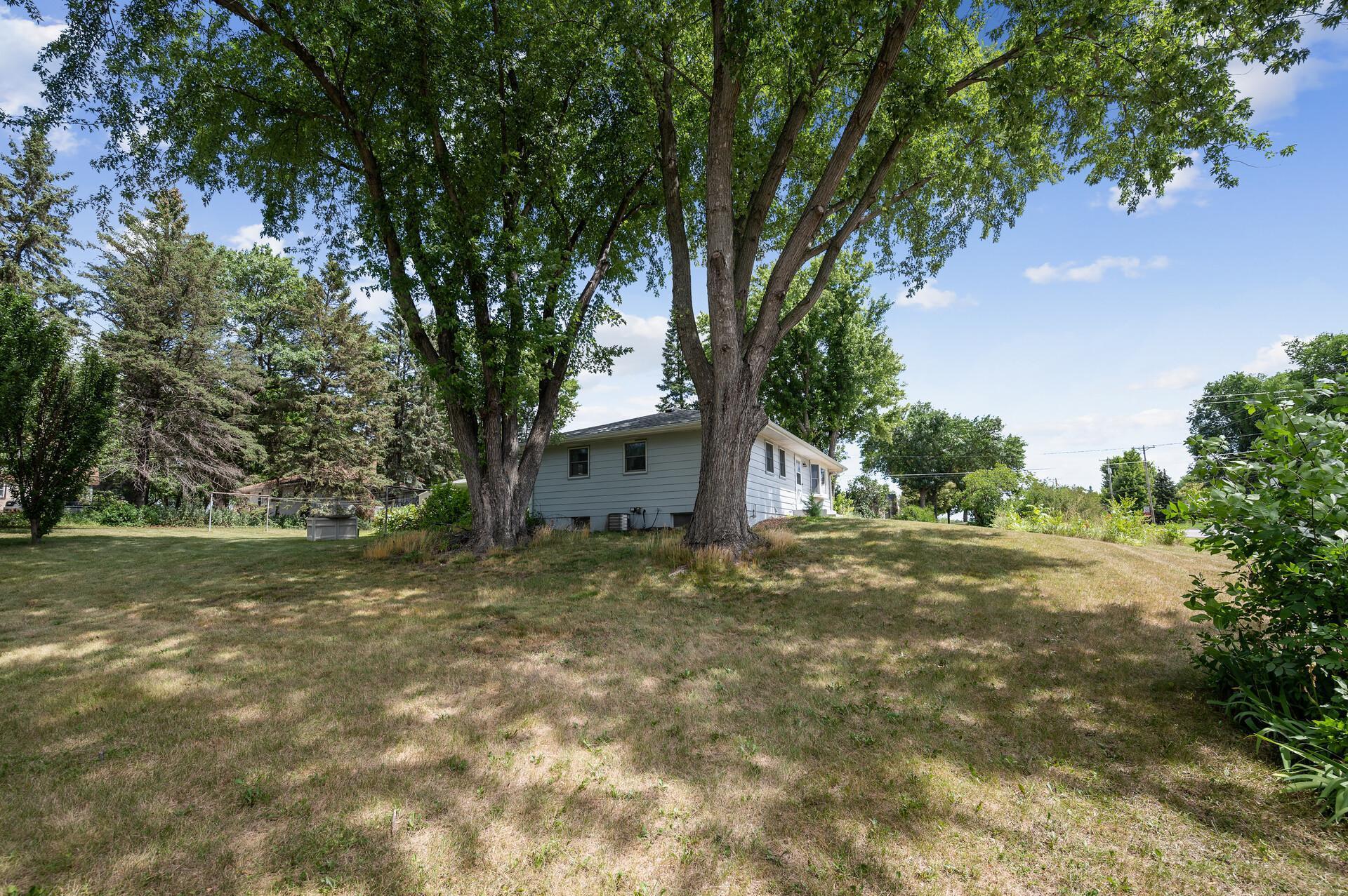812 Hamel Road Medina, MN 55340 - Photo 30 of 41 Gallery Image 30