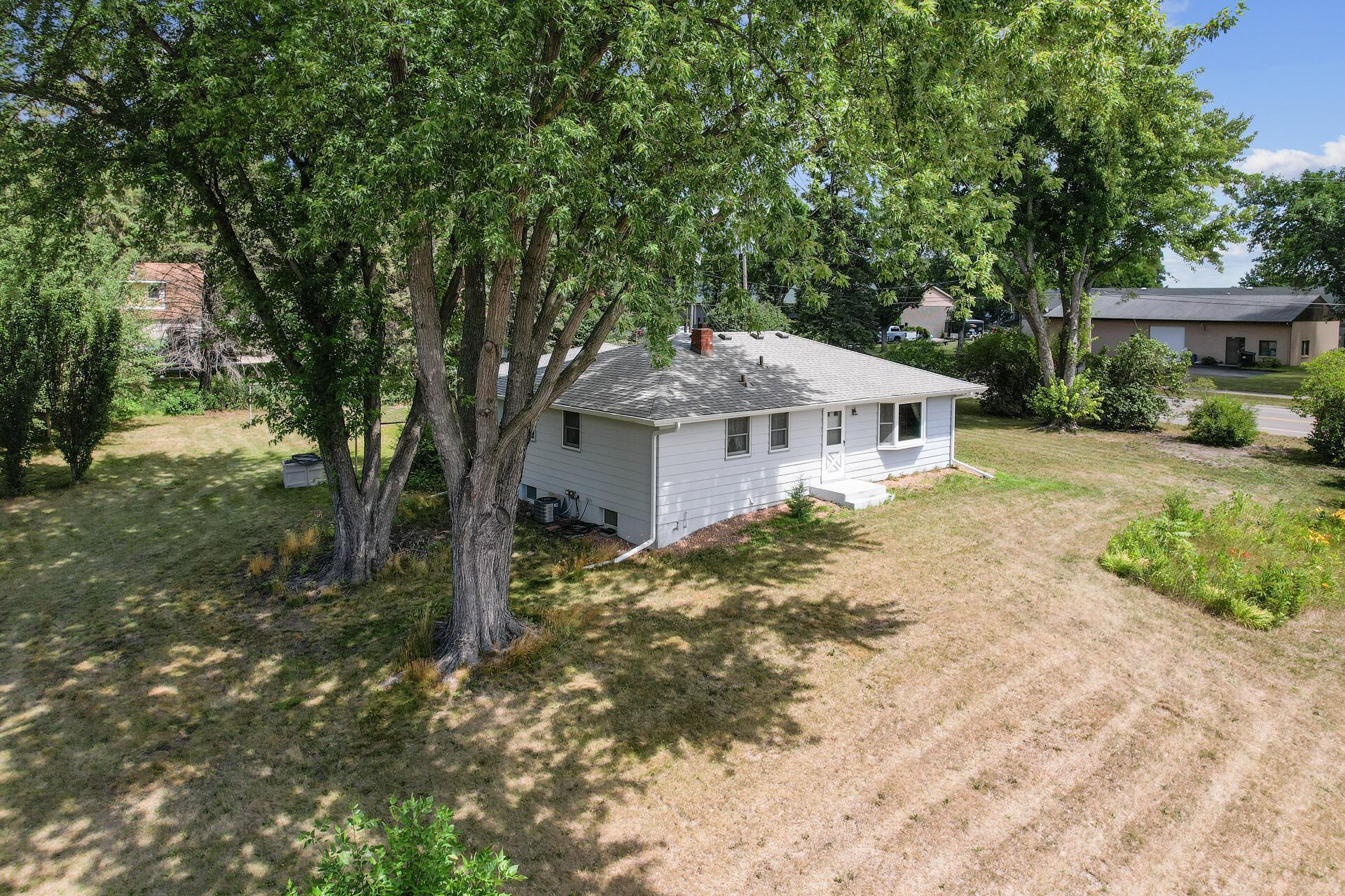 812 Hamel Road Medina, MN 55340 - Photo 37 of 41 Gallery Image 37