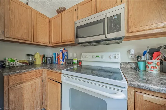 $260,000 | 3917 Quillmark Court, Winston-Salem, NC 27127