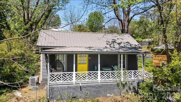 $425,000 | 14 Woodrow Avenue, Asheville, NC 28801