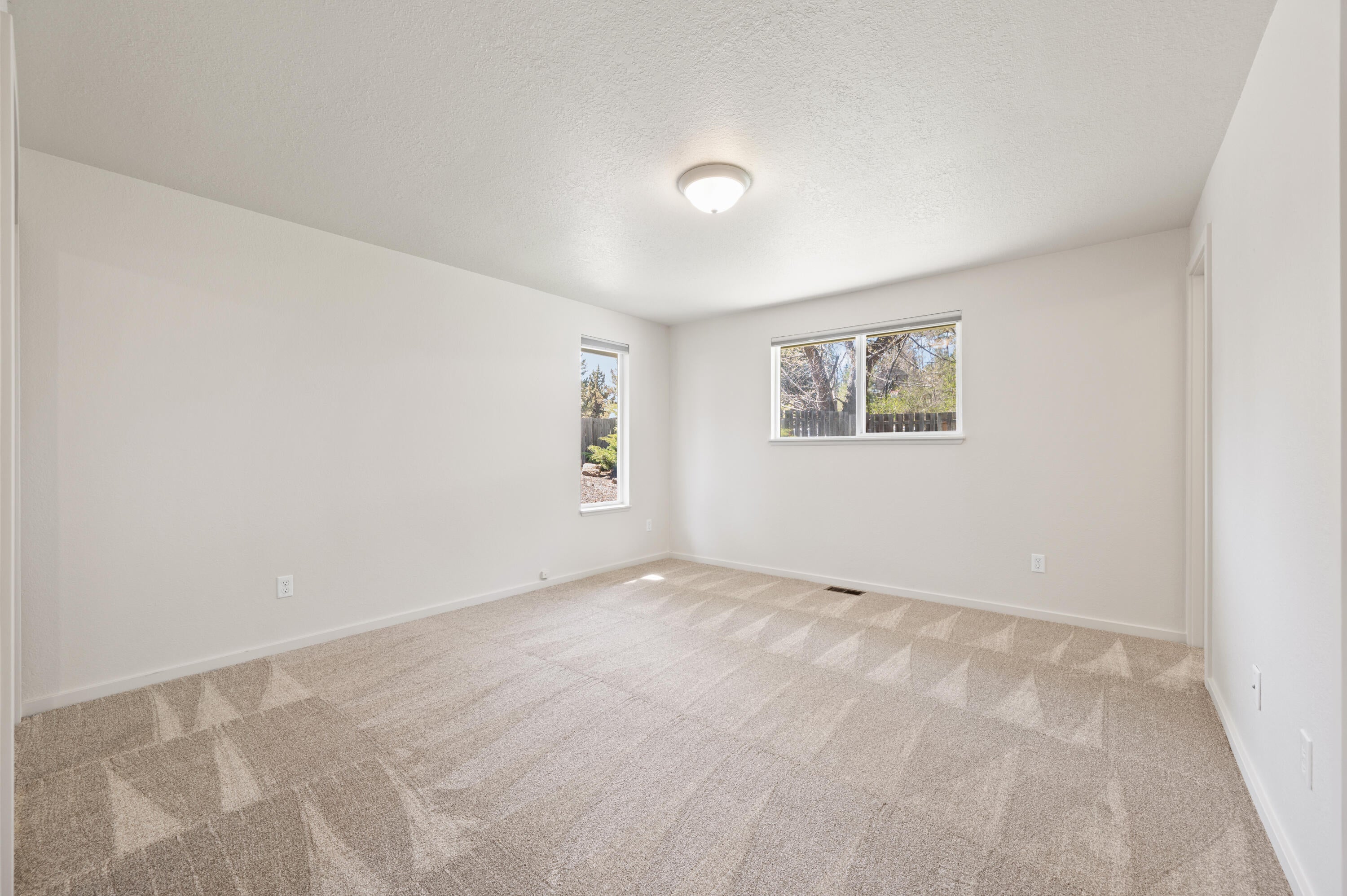 61207 Travis Road Bend, OR 97702 - Photo 30 of 48 61207TravisRd-30