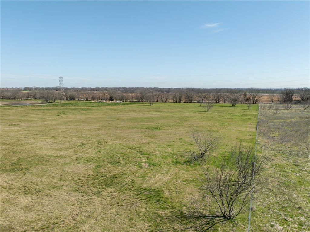 Tbd Tbd I-35 Abbott, TX 76621 - Photo 6 of 13 a view of an ocean