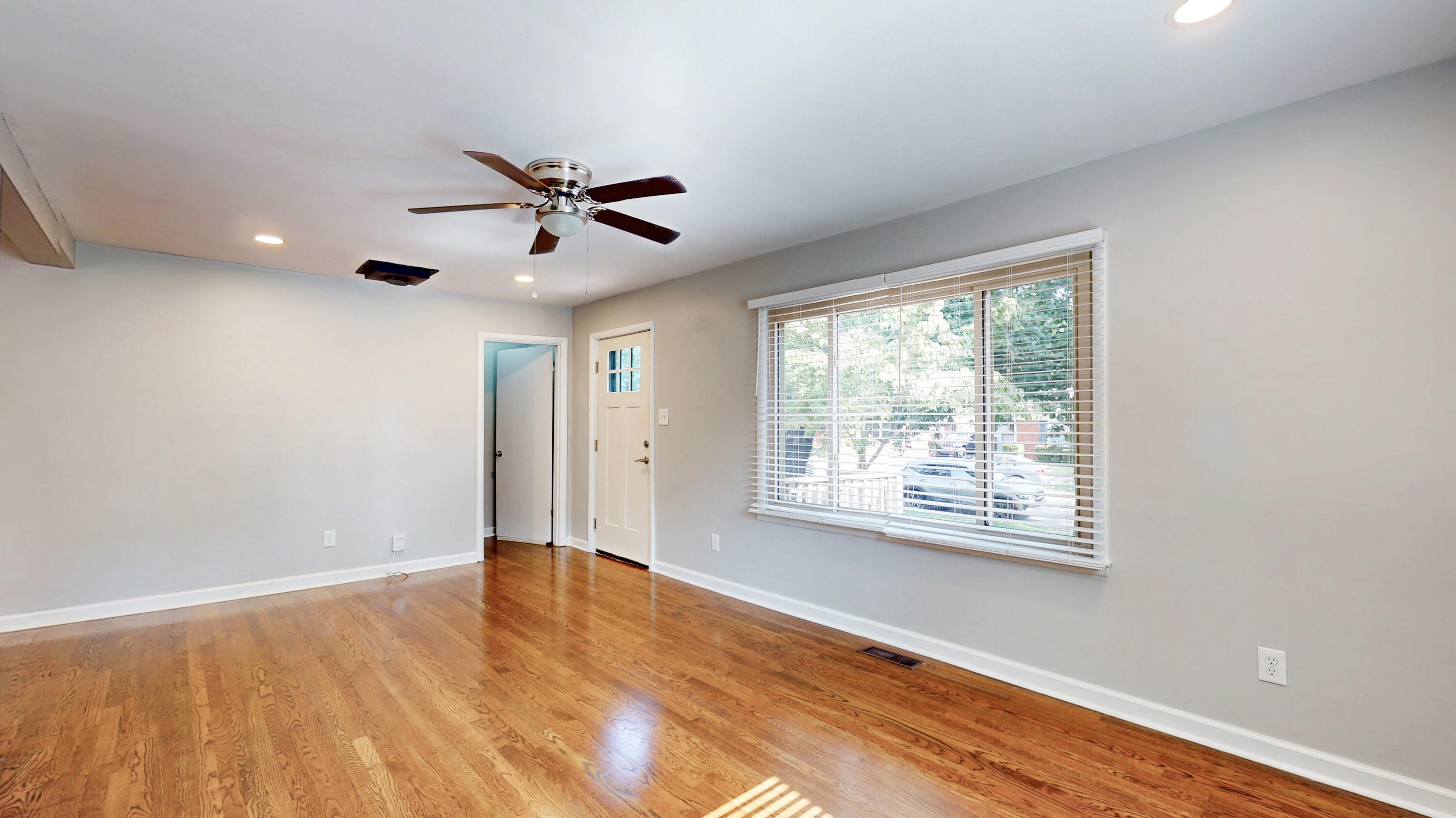 616 Springridge Drive Lexington, KY 40503 - Photo 14 of 33 LR