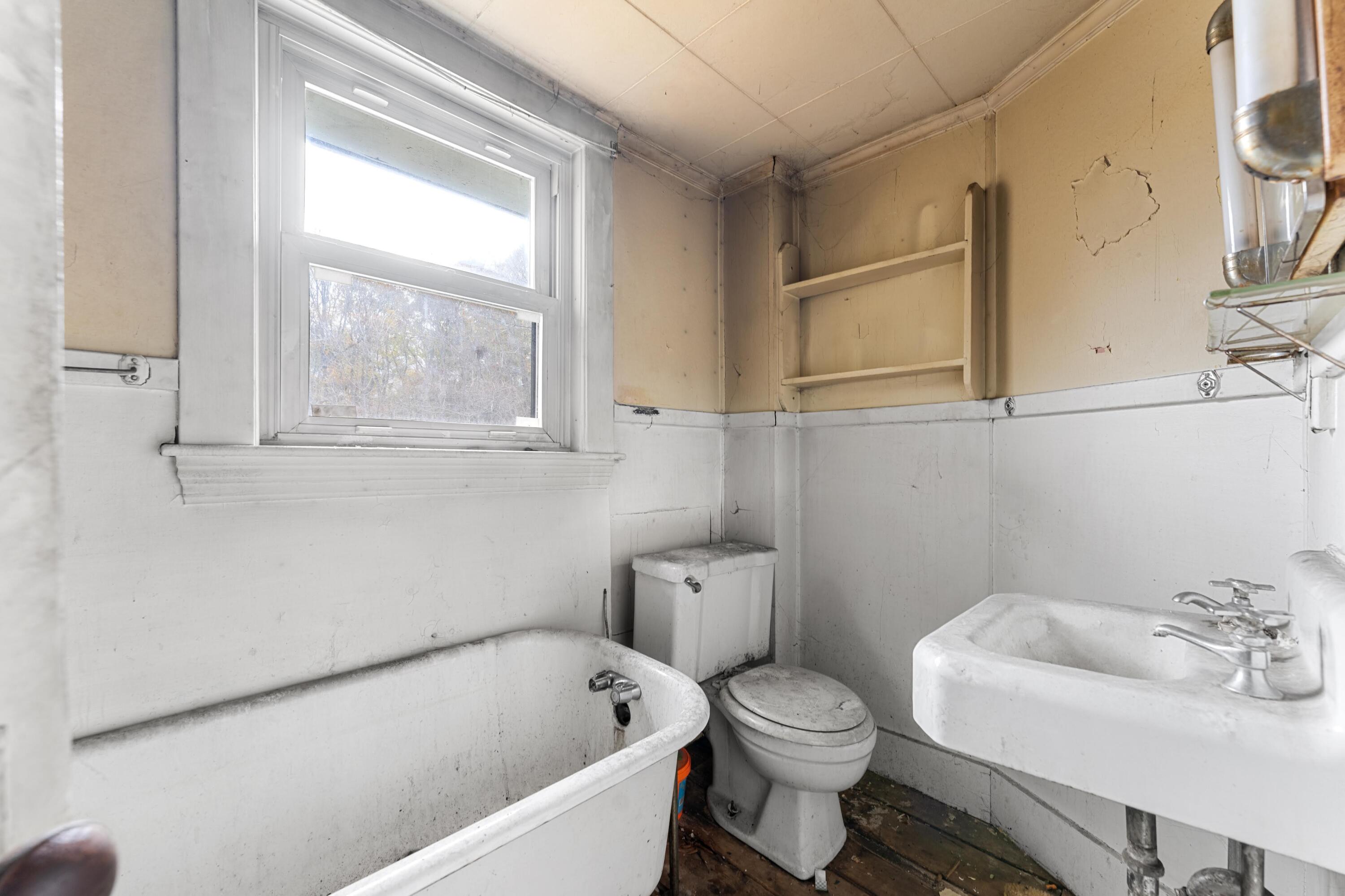 7 Valley Street Augusta, ME 04330 - Photo 14 of 24 DSC08039