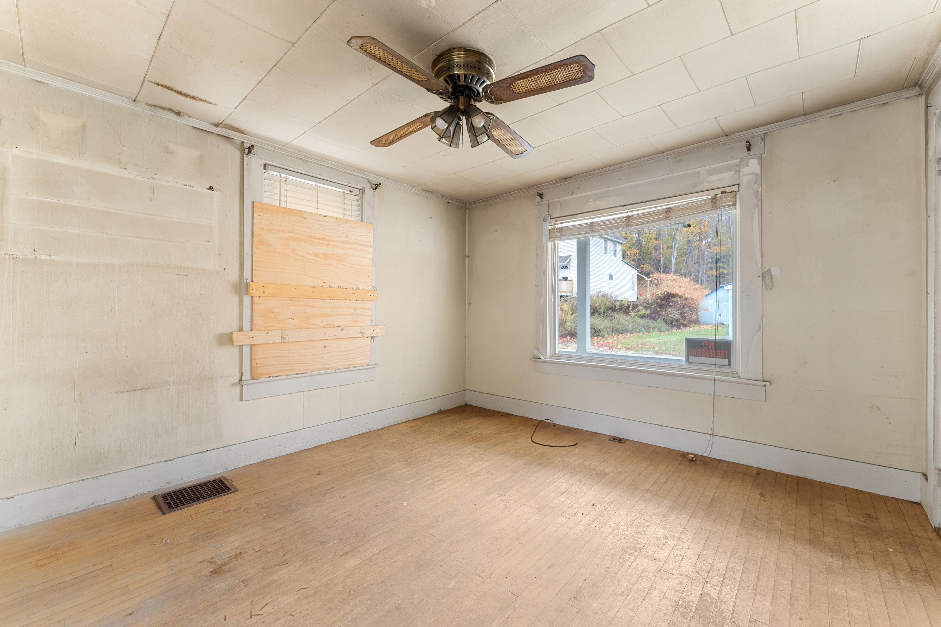 7 Valley Street Augusta, ME 04330 - Photo 8 of 24 DSC08021