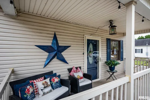 $165,000 | 522 North Division Street, Carterville, IL 62918