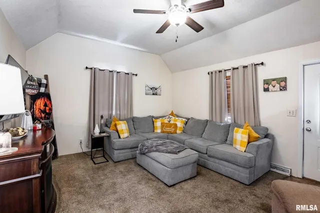 $165,000 | 522 North Division Street, Carterville, IL 62918