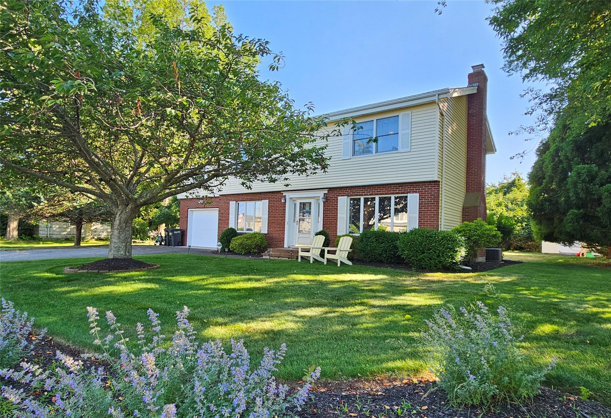 Well Kept Home, Lovely Street Presence