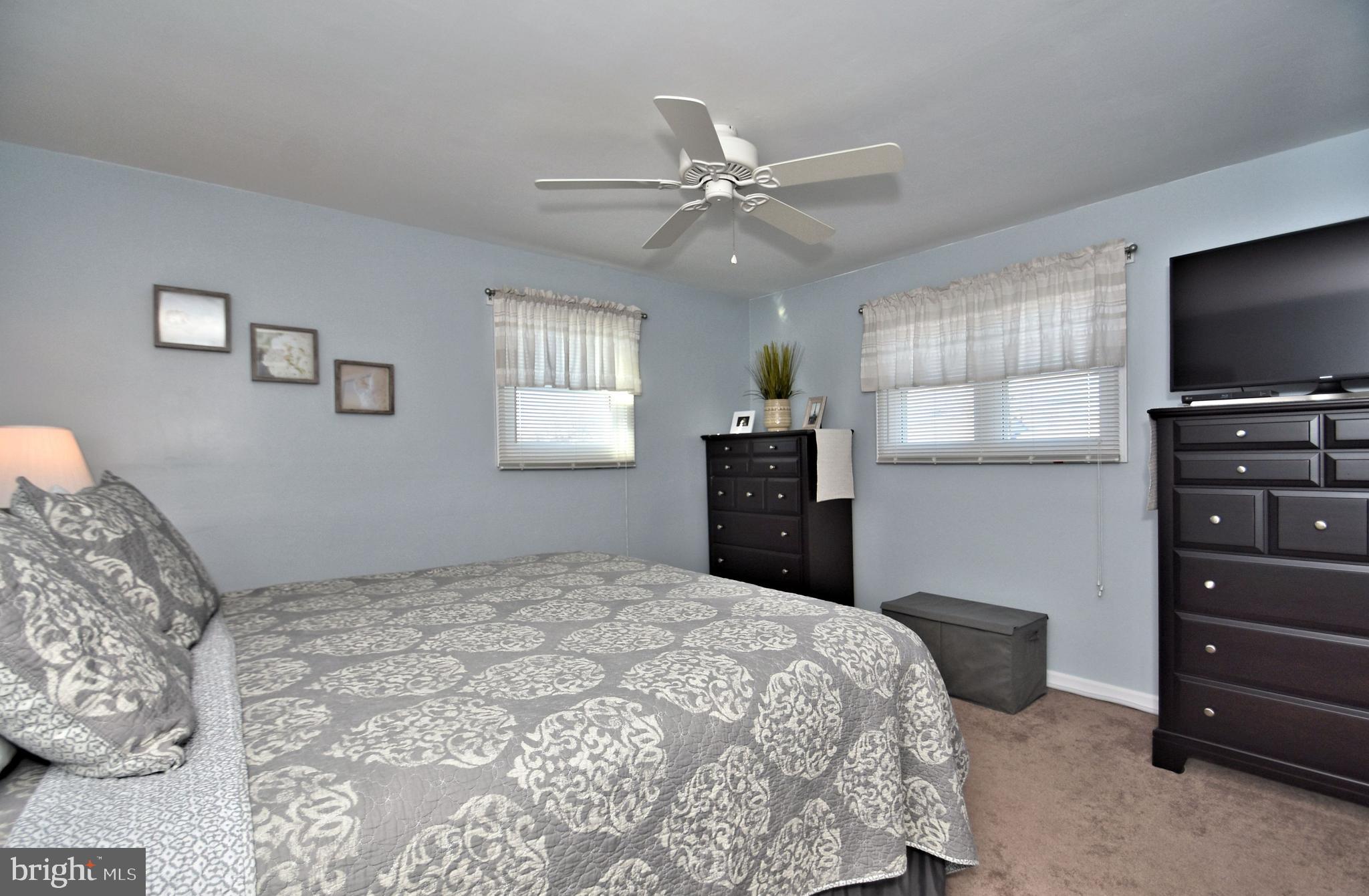 684 Stratford Road Warminster, PA 18974 - Photo 14 of 36 Gallery Image 14