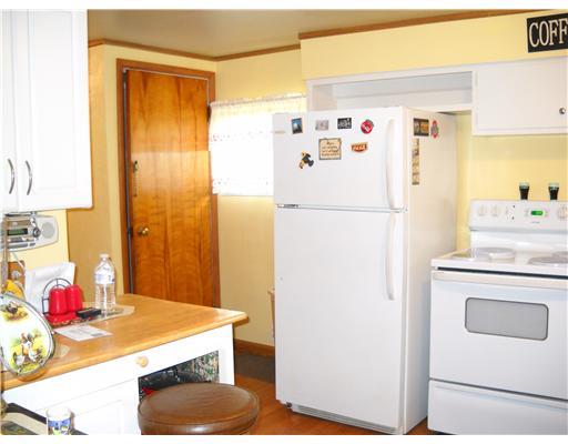 9 Spring Street Charleroi, PA 15022 - Photo 6 of 12 Kitchen.