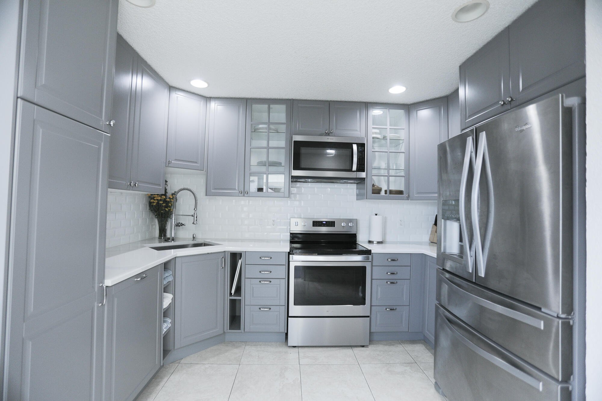 9193 Southwest 20th Street, Unit F Boca Raton, FL 33428 - Photo 6 of 21 9A578C82-031C-4D44-AFDB-80E3C975A838