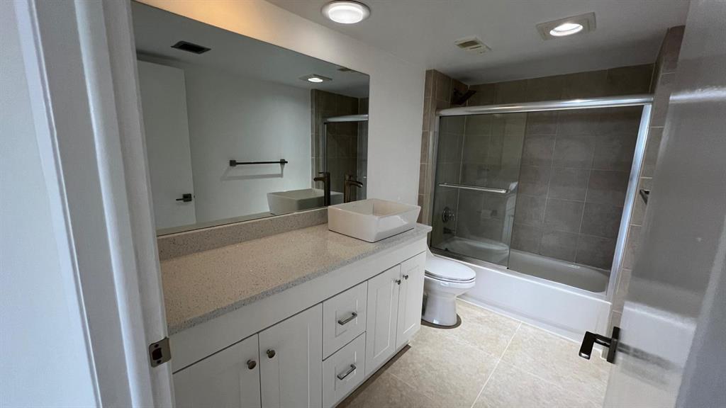 7835 Lakeside Boulevard, Unit 961 Boca Raton, FL 33434 - Photo 5 of 16 GetMedia (4)