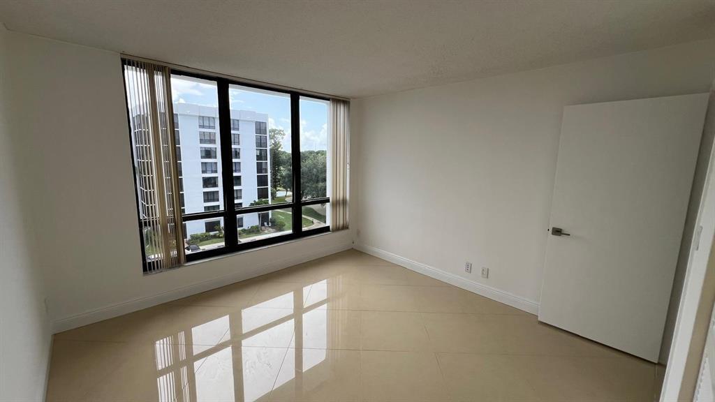 7835 Lakeside Boulevard, Unit 961 Boca Raton, FL 33434 - Photo 9 of 16 GetMedia (9)