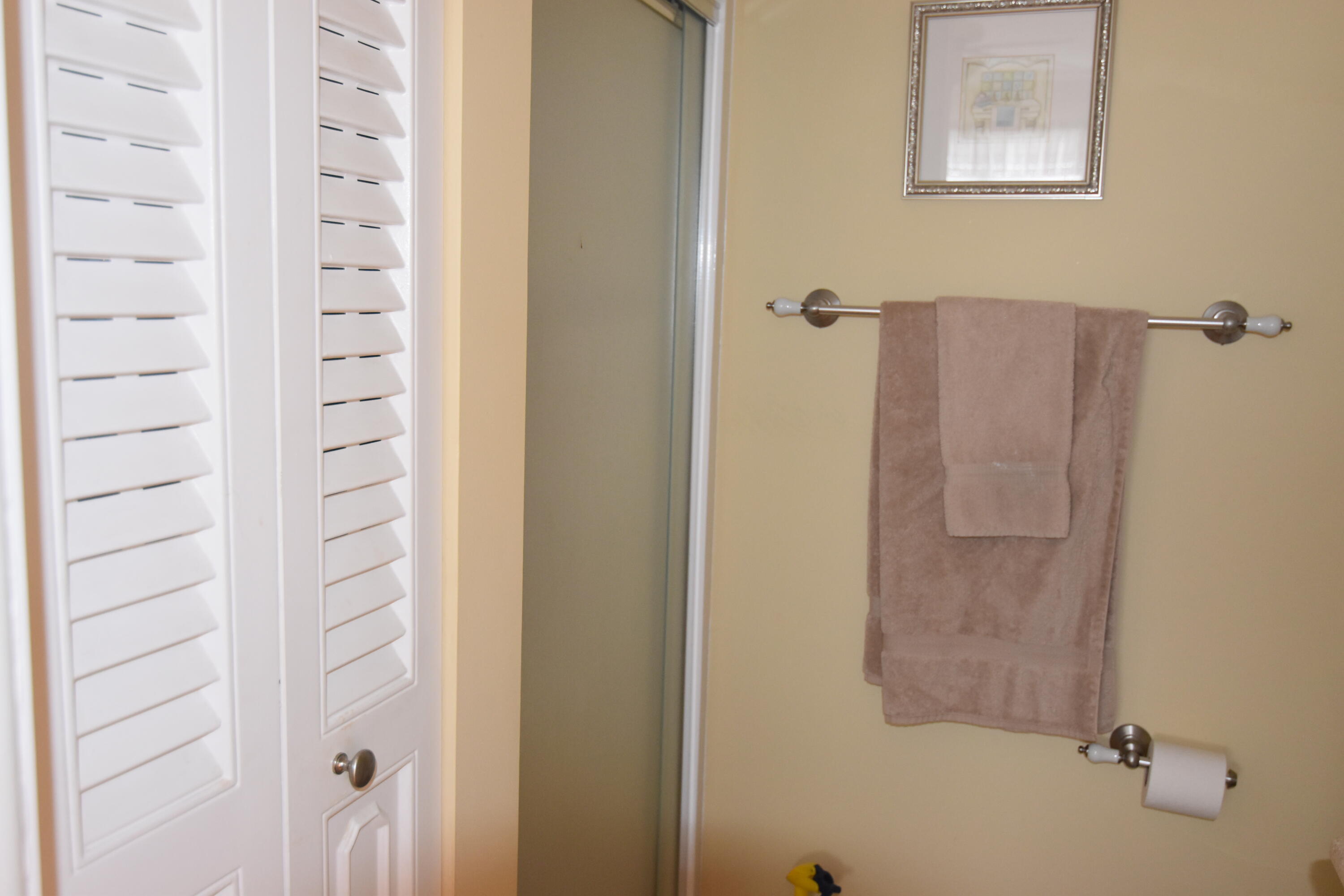 50 Southeast 12th Street, Unit 2620 Boca Raton, FL 33432 - Photo 11 of 19 Bathroom #1
