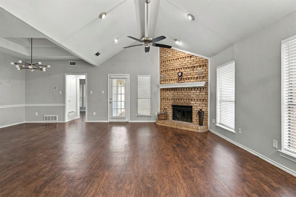 317 Moore Creek Road Hurst, TX 76053 - Photo 7 of 30 Gallery Image 7