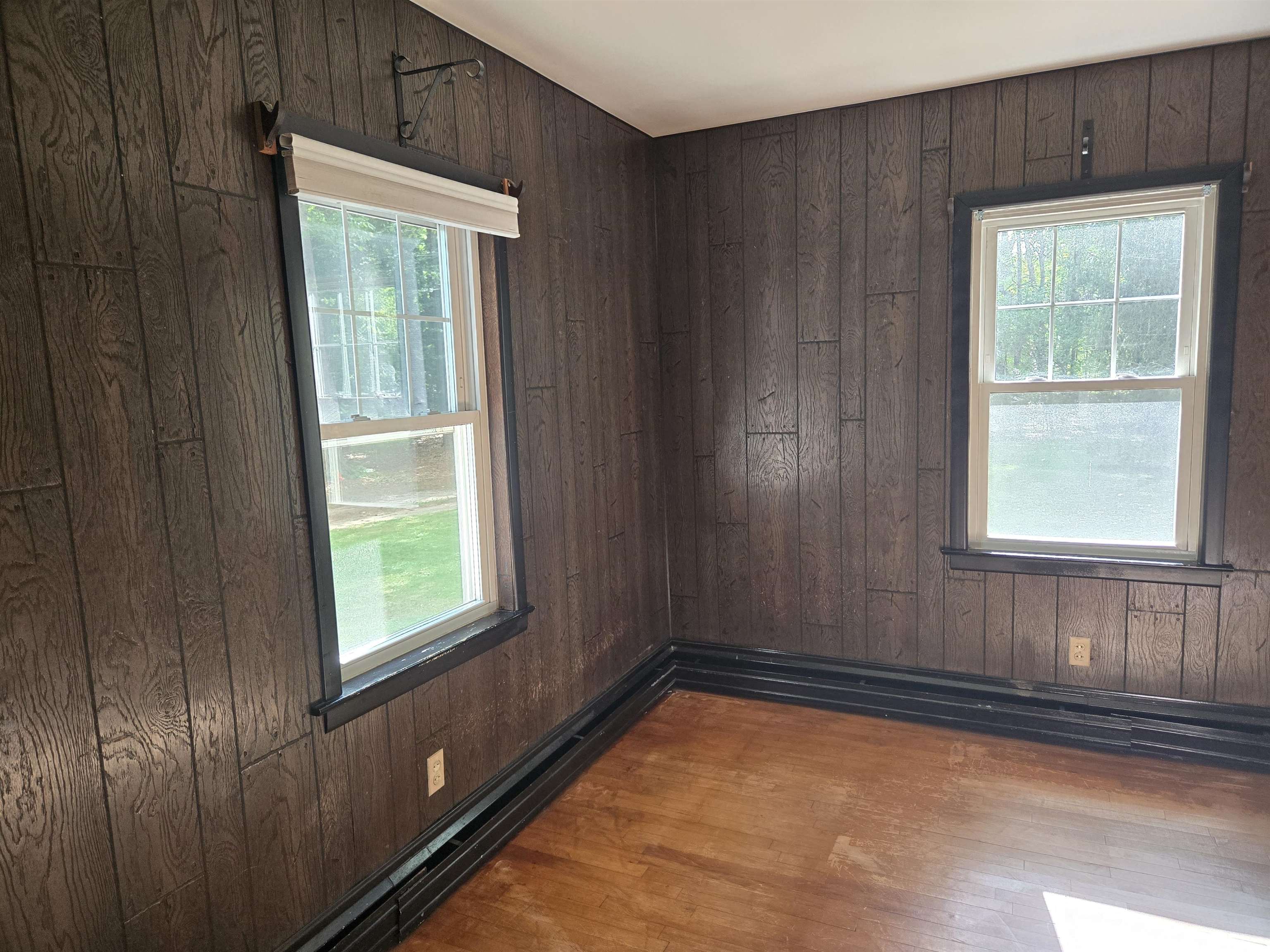 22 Oak Street Rochester, NH 03839 - Photo 7 of 16 Gallery Image 7