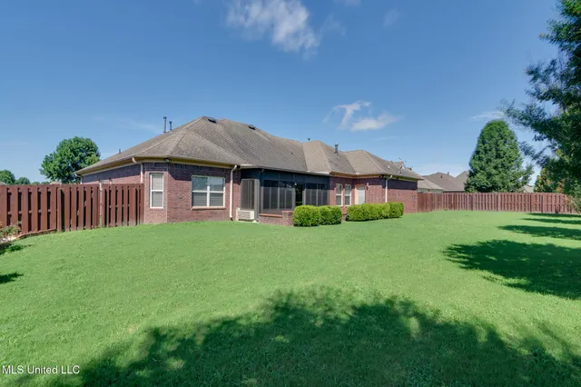 $449,000 | 13294 Old Locke Road, Olive Branch, MS 38654