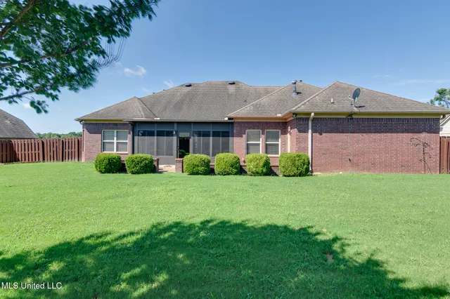$449,000 | 13294 Old Locke Road, Olive Branch, MS 38654