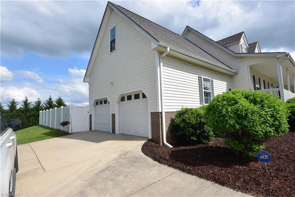 1024 Westmoreland Farm Road King, NC 27021 - Photo 3 of 14