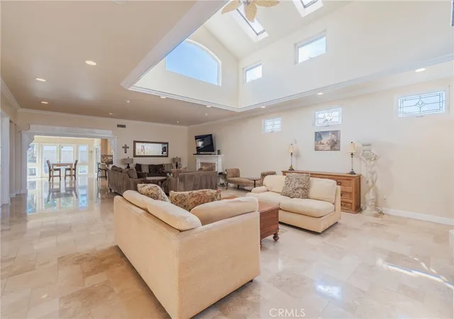 $1,599,900 | 17762 Prescott Lane, Huntington Beach, CA 92647
