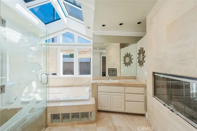 $1,599,900 | 17762 Prescott Lane, Huntington Beach, CA 92647