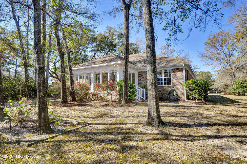 622 Valley Brook Road Wilmington, NC 28412 - Photo 31 of 43 Bedroom 3