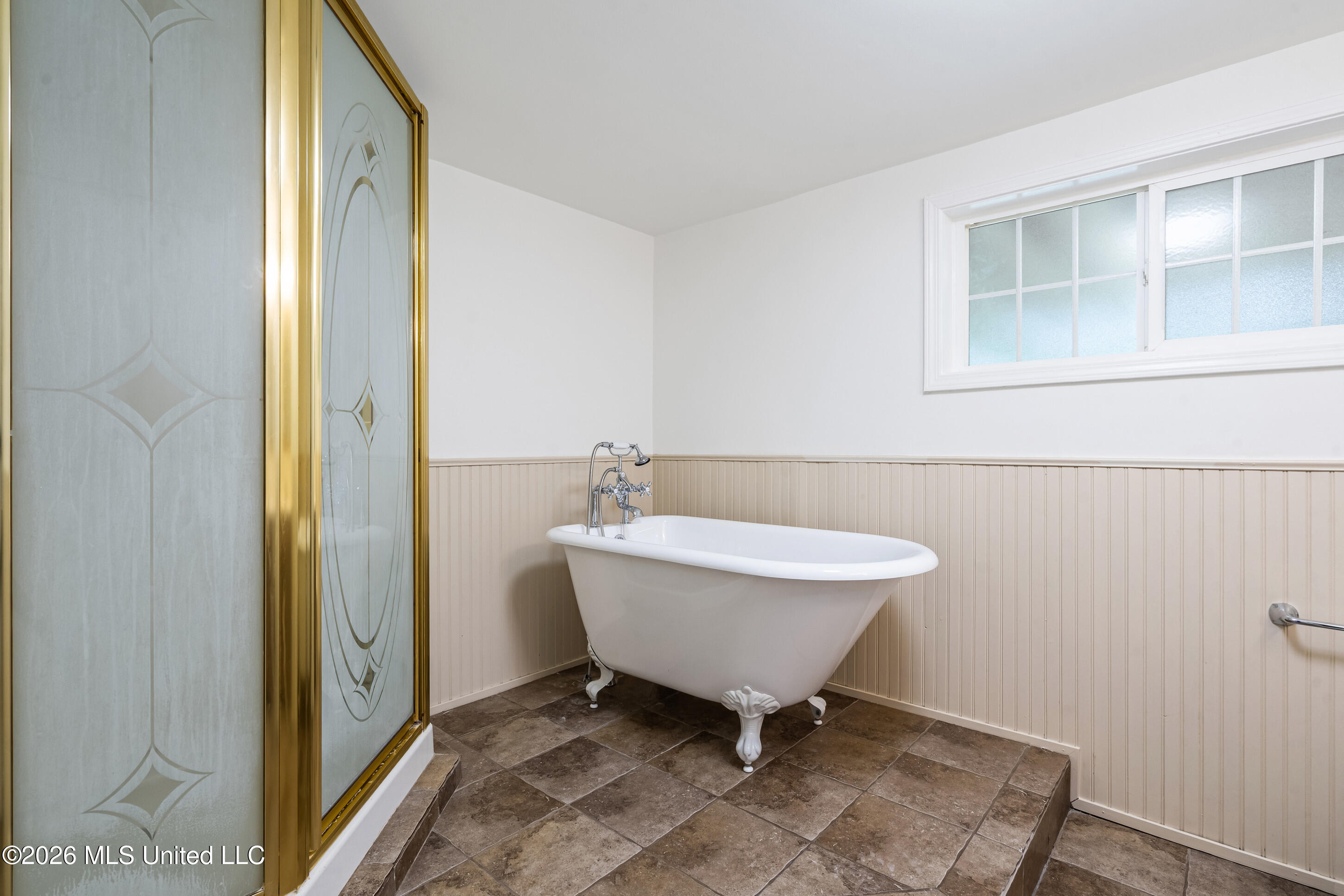 7145 Westbranch Road Olive Branch, MS 38654 - Photo 27 of 39 Lower Level Bedroom
