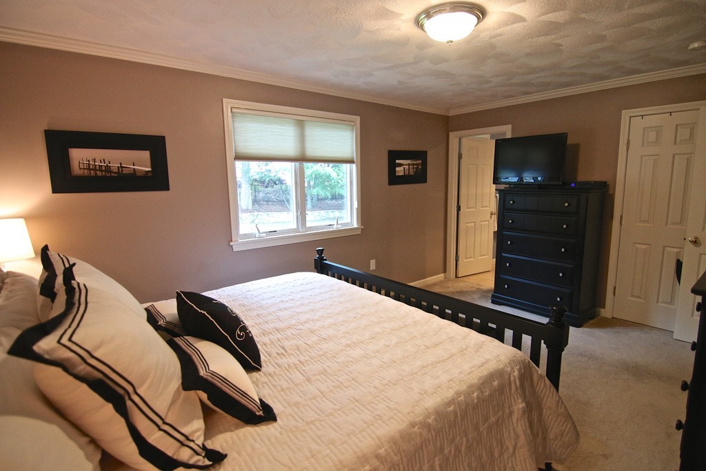 59 Great Woods Road Saugus, MA 01906 - Photo 16 of 30 Gallery Image 16