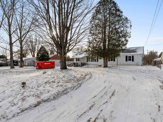 $173,000 | 914 South 35th Street, Manitowoc, WI 54220