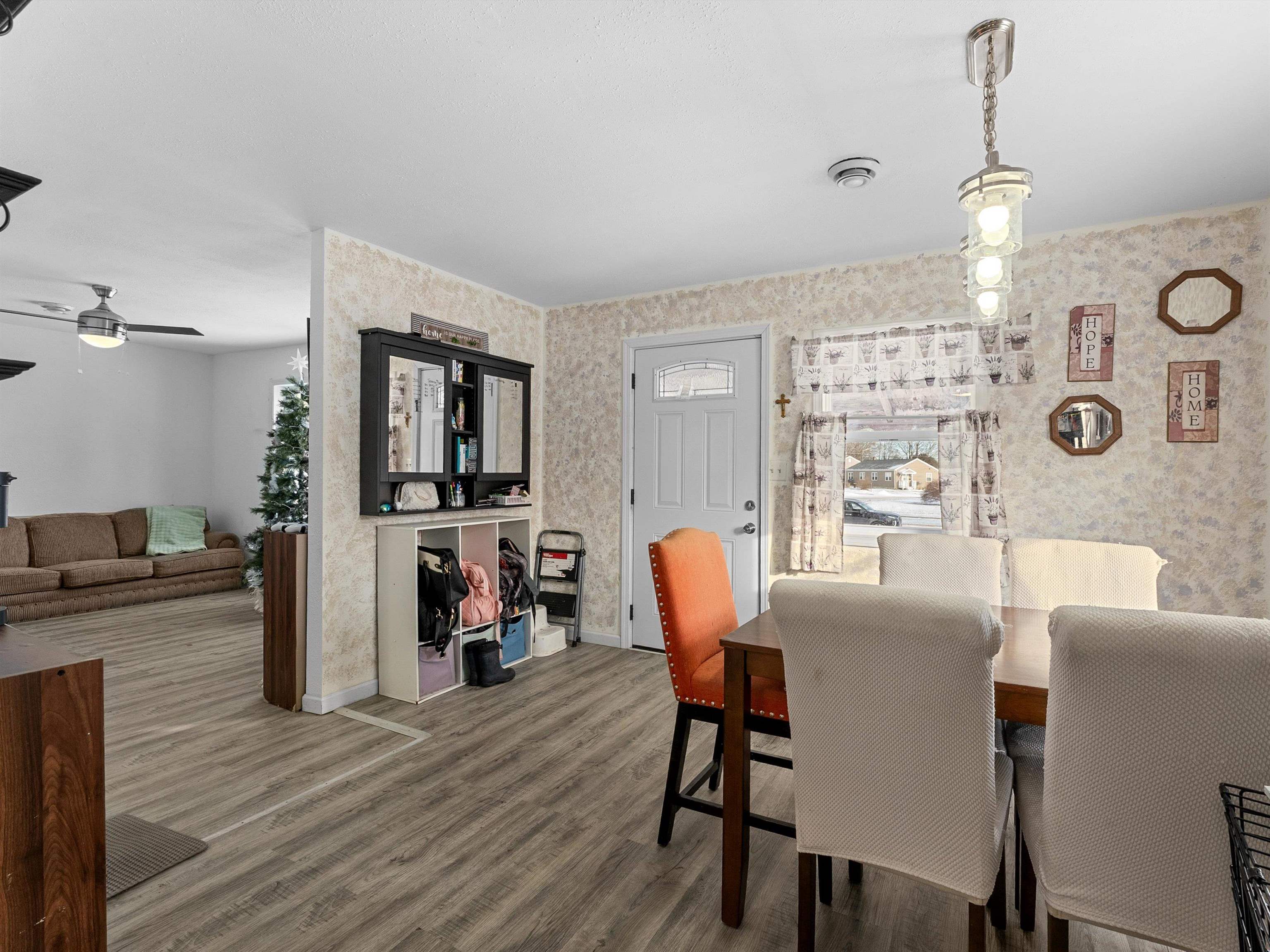 914 South 35th Street Manitowoc, WI 54220 - Photo 4 of 19