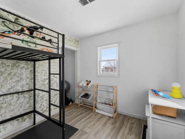 $173,000 | 914 South 35th Street, Manitowoc, WI 54220