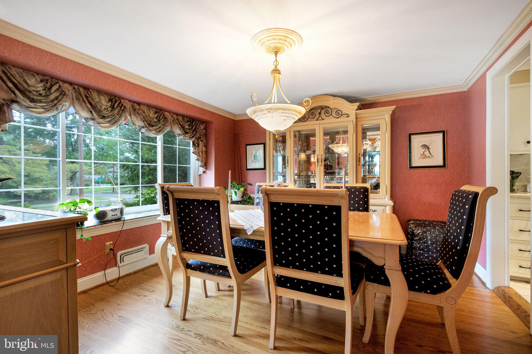 125 Iron Master Road Cherry Hill, NJ 08034 - Photo 13 of 28 Looking into dining room from front hall