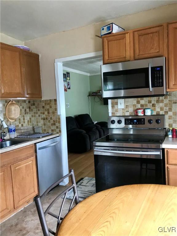 5006 Lehigh Road Easton, PA 18040 - Photo 6 of 12 Gallery Image 6